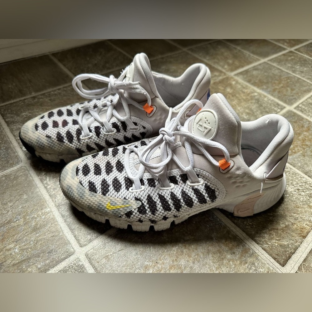 Nike Womens Metcon 4 size 9.5